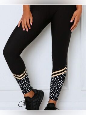 Sarah’s Day x White Fox Leggings